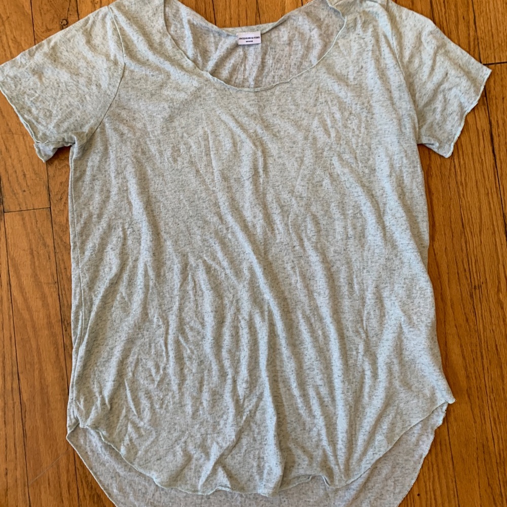 High low hem mint colored tee